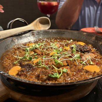 La Tremenda - Best Spanish Restaurant in Miami - Mixed meats with rice. Arroz Montana - Spanish Near Me - Doral, Florida La Tremenda - Best Spanish Restaurant in Miami - Mixed meats with rice. Arroz Montana - Spanish Near Me - Doral, Florida