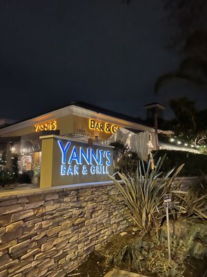 Yanni's Bar & Grill by null