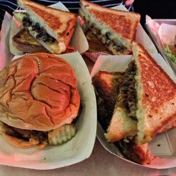 Roxy's Arcade - Honey hot, Justin's burger, short rib grilled cheese - Arcades Near Me - Cambridge, Massachusetts