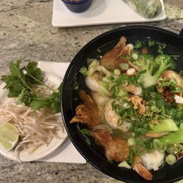 War H2. Wonton Rice Noodle Soup