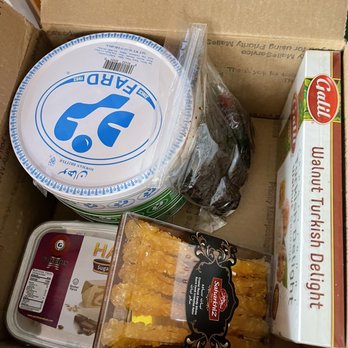 Bidmeshk - the contents of a box of food - Grocery Near Me - Van Nuys, California Bidmeshk - the contents of a box of food - Grocery Near Me - Van Nuys, California