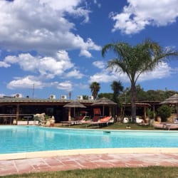 Pizzeria Altura - Piscina esterna del ristorante