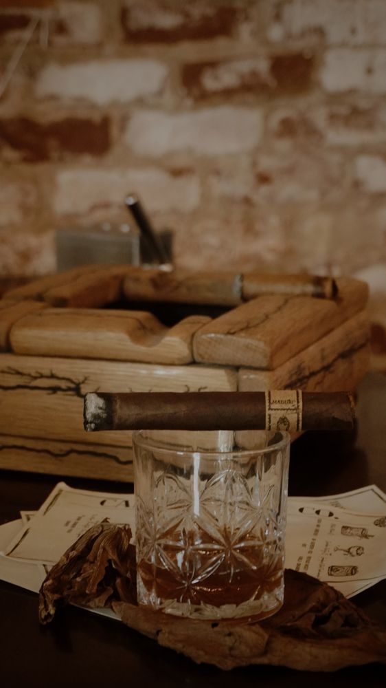 Social spots from Canton Cigar