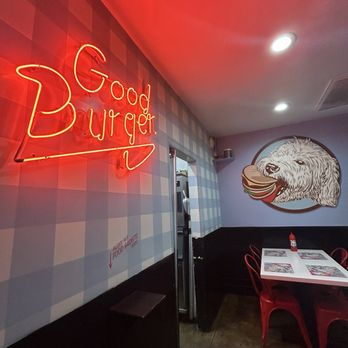 Monty's Good Burger - Burgers Near Me - Los Angeles, California