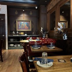 Interior of Oda!