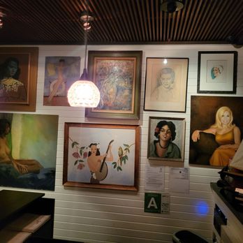 Dear Jane's - The lobby doubles as a mini art gallery, an eclectic collection that makes you wonder if you're checking in for dinner or an art auction. - Seafood Near Me - Marina del Rey, California