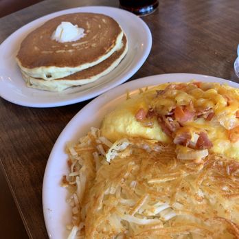 Denny's - Senior omelette, sub pancakes for toast. - Diners Near Me - Petaluma, California Denny's - Senior omelette, sub pancakes for toast. - Diners Near Me - Petaluma, California
