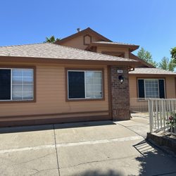 Family Life Senior Care - Outside