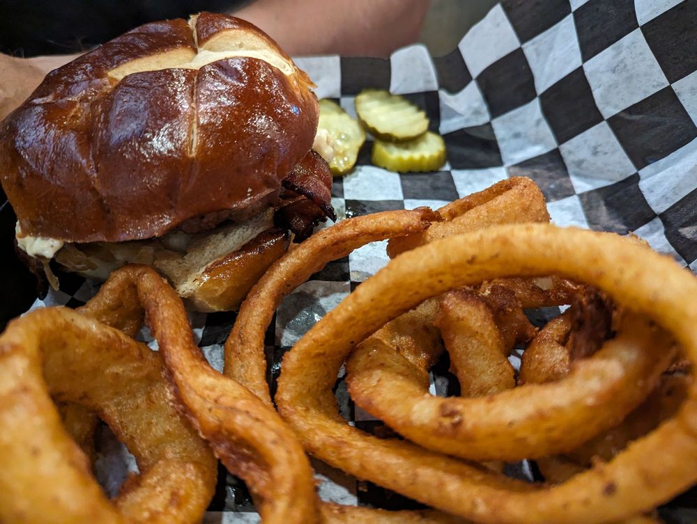 Social spots from Boulder Tap House