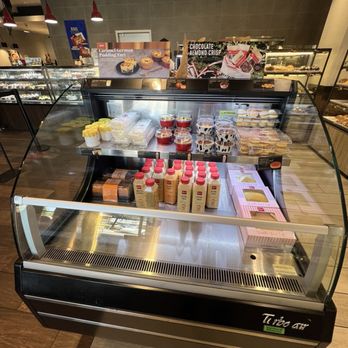 85°C Bakery Cafe-Frisco - Cold case - Coffee & Tea Near Me - Frisco, Texas 85°C Bakery Cafe-Frisco - Cold case - Coffee & Tea Near Me - Frisco, Texas