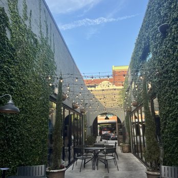 Quanto Basta - Outdoor - Italian Near Me - Wilmington, North Carolina Quanto Basta - Outdoor - Italian Near Me - Wilmington, North Carolina
