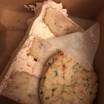 Red Dessert Dive - Strawberry Vanilla slice of cake and confetti cookie! - Desserts Near Me - Houston, Texas