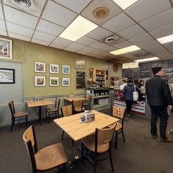 Java Joe's Corner Cafe - Ambiance