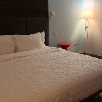 Tru by Hilton Aloha Beaverton - Bed - Hotels Near Me - Beaverton, Oregon Tru by Hilton Aloha Beaverton - Bed - Hotels Near Me - Beaverton, Oregon