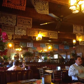 Tony's Jacal - Dining area - Salad Near Me - Solana Beach, California