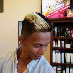 Salon 29 - Cut, style, and Highlight