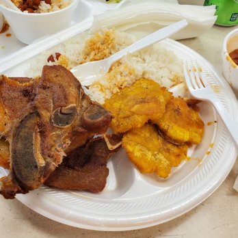 Borikén Restaurant - Pork chops, rice, beans, and tostonès - Puerto Rican Near Me - Aurora, Illinois