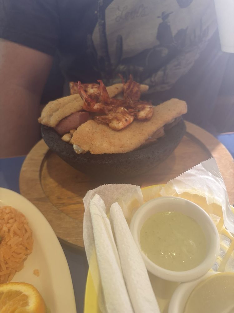 Mariscos Muelle 77