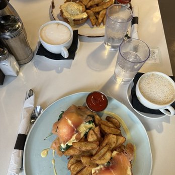OEB Breakfast - Downtown - Breakfast & Brunch Near Me - Calgary, Alberta OEB Breakfast - Downtown - Breakfast & Brunch Near Me - Calgary, Alberta