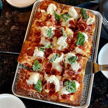 Pizzeria da Laura - Absolutely mouth watering! - Pizza Near Me - Berkeley, California
