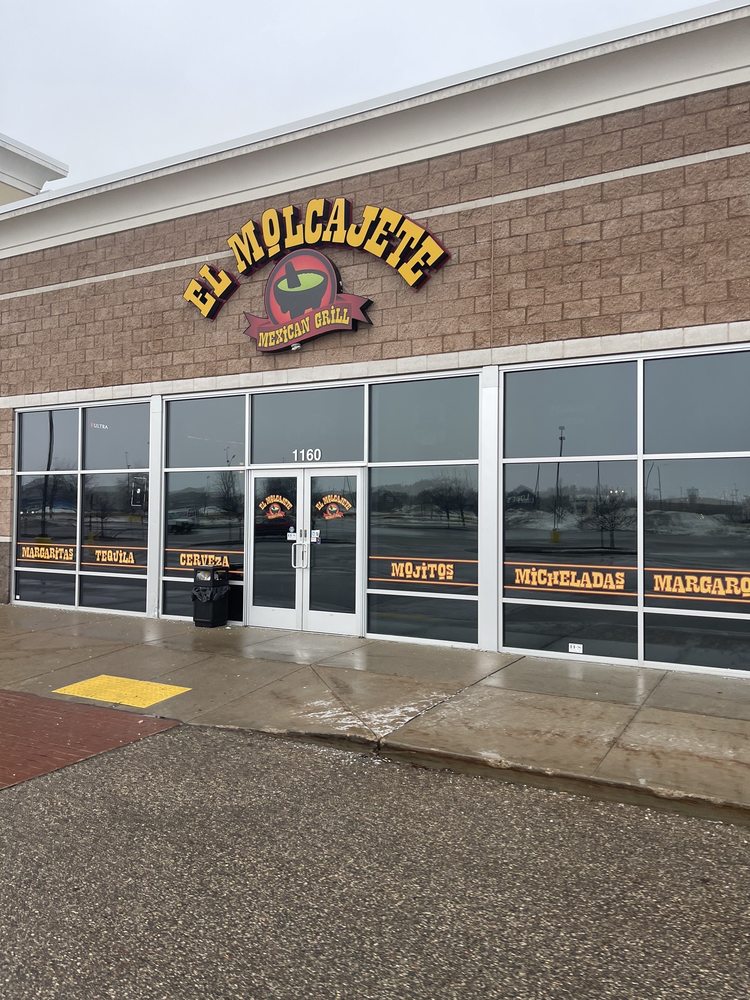 El Molcajete Mexican Grill
