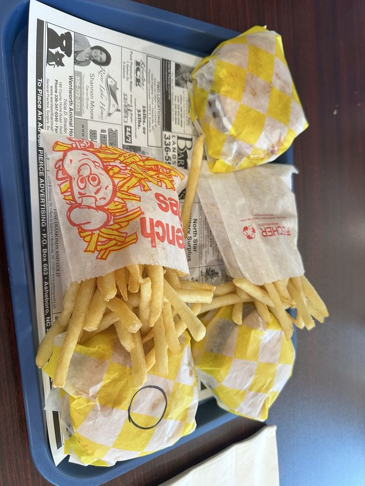 Food from Pete's Grill