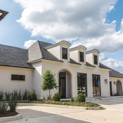 Erick Sanchez, MD - Exterior of our clinic at Baton Rouge Aesthetic & Plastic Surgery