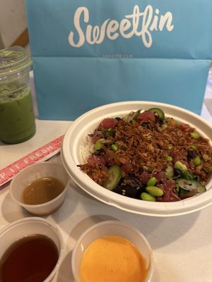 Sweetfin Poke Silverlake by null