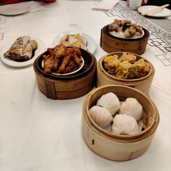 Asian Jewels Seafood Restaurant - Rice rolls Chicken feet Shumai Pork in black bean sauce Shrimp dumpling - Seafood Near Me - Flushing, New York
