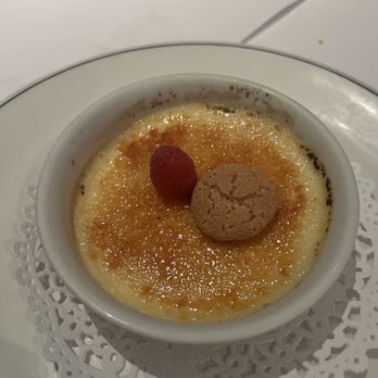 Ciccio Cafe - Crème brûlée - Italian Near Me - Quebec City, Quebec Ciccio Cafe - Crème brûlée - Italian Near Me - Quebec City, Quebec