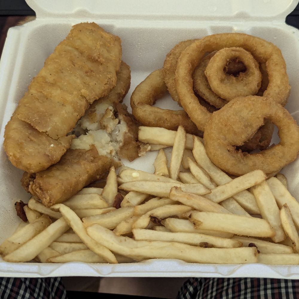 Fish & Chips, with onion rings