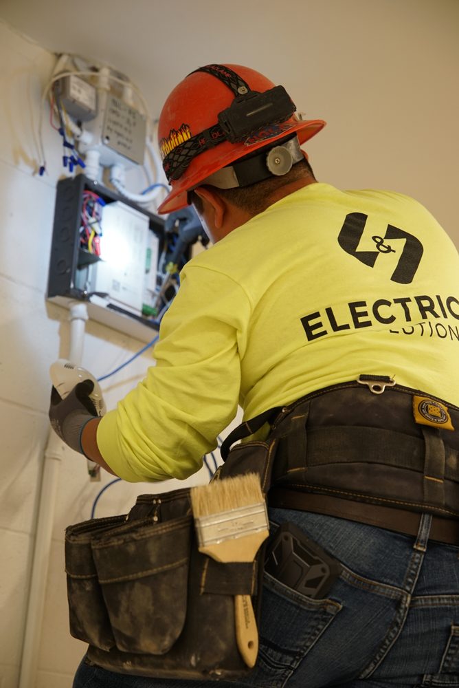 Slide of L&L Electrical Solutions