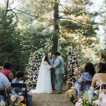 SoCal Flower Studio - Photographer: Adelyn Beltran - Floral Designers Near Me - Brea, California SoCal Flower Studio - Photographer: Adelyn Beltran - Floral Designers Near Me - Brea, California