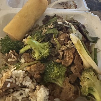 Asian Kitchen - Magaloian Beef with Broccoli and 1. Spring Roll - Chinese Near Me - Columbus, Ohio