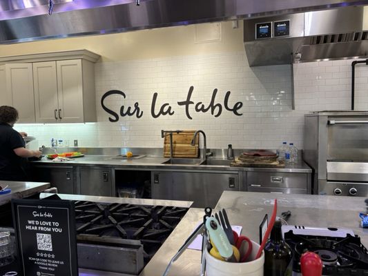 Sur La Table by null