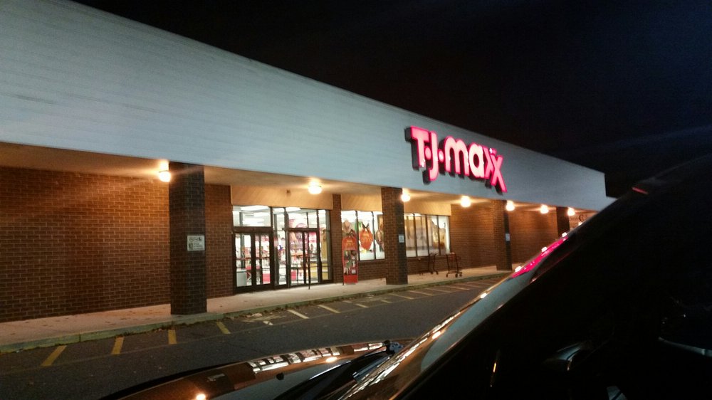 T J MAXX - CLOSED - Updated August 2025 - 215 E Main St, Clinton, Connecticut - Department