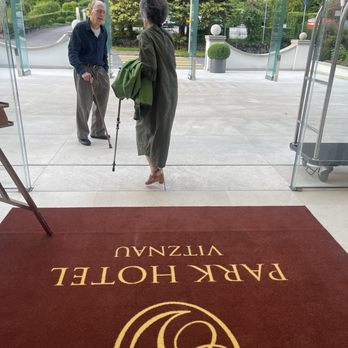Park Hotel Vitznau - Front entrance - Hotels Near Me - Vitznau, LU