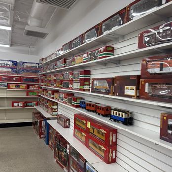 Milepost 38 Toy Trains - G-scale rolling stock - Toy Stores Near Me - Westminster, California