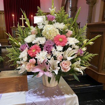 Kamala Flowers - Florists Near Me - Westminster, California
