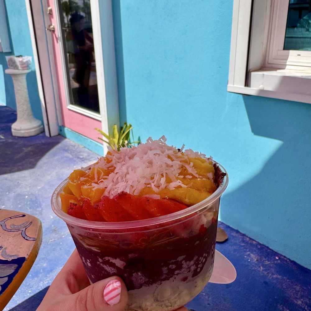 Fruit Float Cafe - Juice Bars & Smoothies Near Me - Madeira Beach, Florida