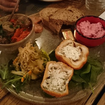 Palinka Bar & Kitchen - Plater for Entree - Cocktail Bars Near Me - Fitzroy, VIC