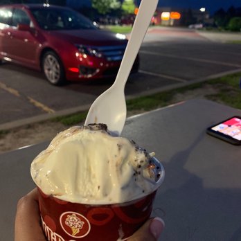Cold Stone Creamery - Ice Cream & Frozen Yogurt Near Me - Orchard Park, New York