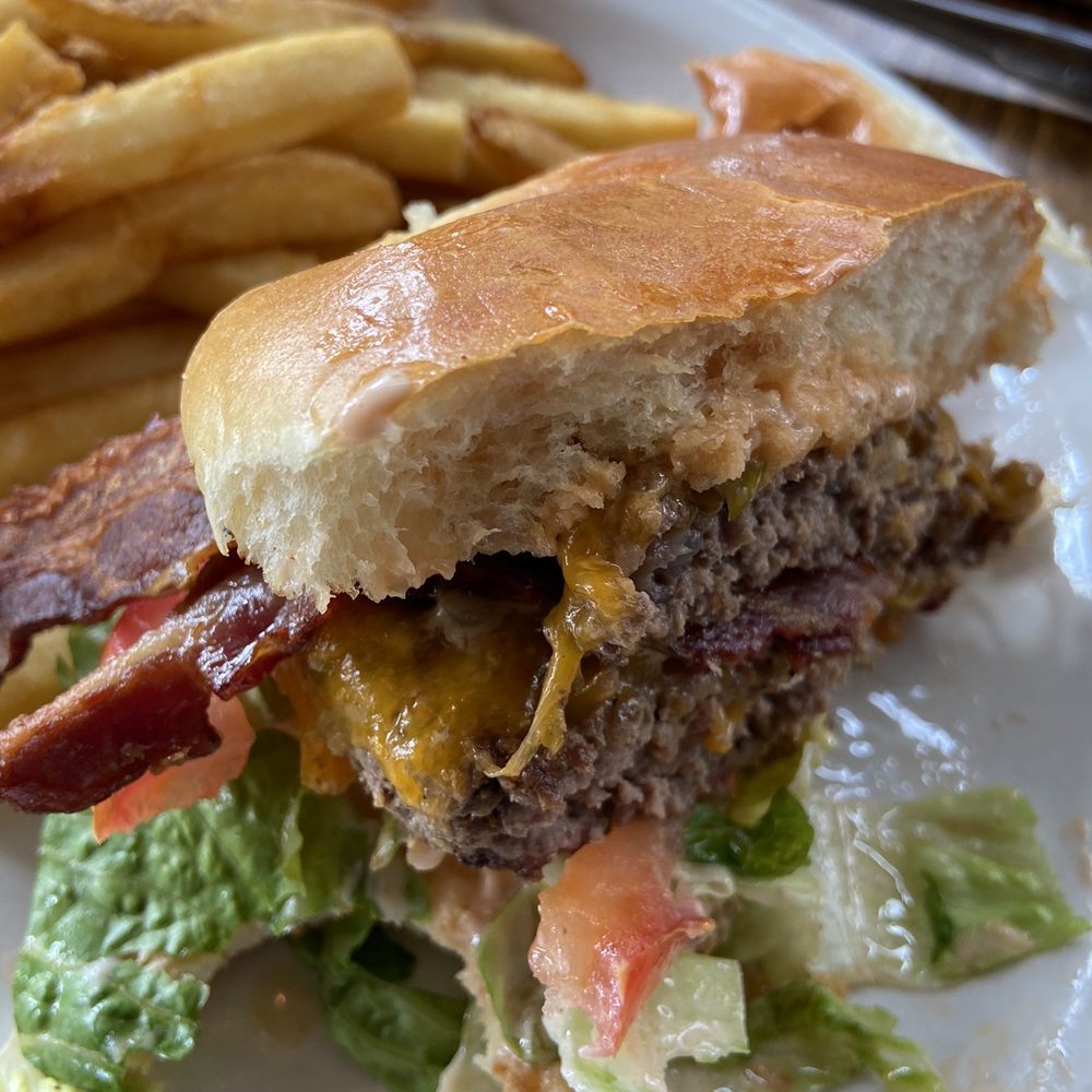 Moreland's Tavern - Double Smash Burger - American Near Me - Washington, DC, District of Columbia Moreland's Tavern - Double Smash Burger - American Near Me - Washington, DC, District of Columbia