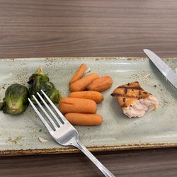 Bundy Cafe - Grilled Salmon + 2 sides