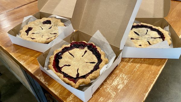 Mount Desserts, Homemade Pies by null
