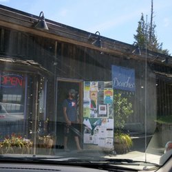 Beaches Grocery