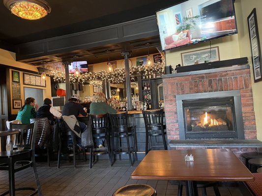 Olde Main Street Pub by null