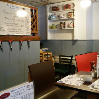 Meldgie's Diner - Cozy - Breakfast & Brunch Near Me - Narragansett, Rhode Island Meldgie's Diner - Cozy - Breakfast & Brunch Near Me - Narragansett, Rhode Island