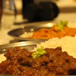 Nepalilainen ravintola Lali Gurans