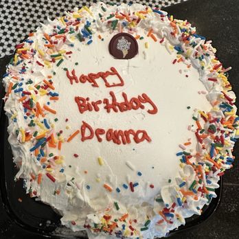 Cold Stone Creamery - Worst looking cake I've ever seen, can't believe I paid $45 for this - Ice Cream & Frozen Yogurt Near Me - Gaithersburg, Maryland